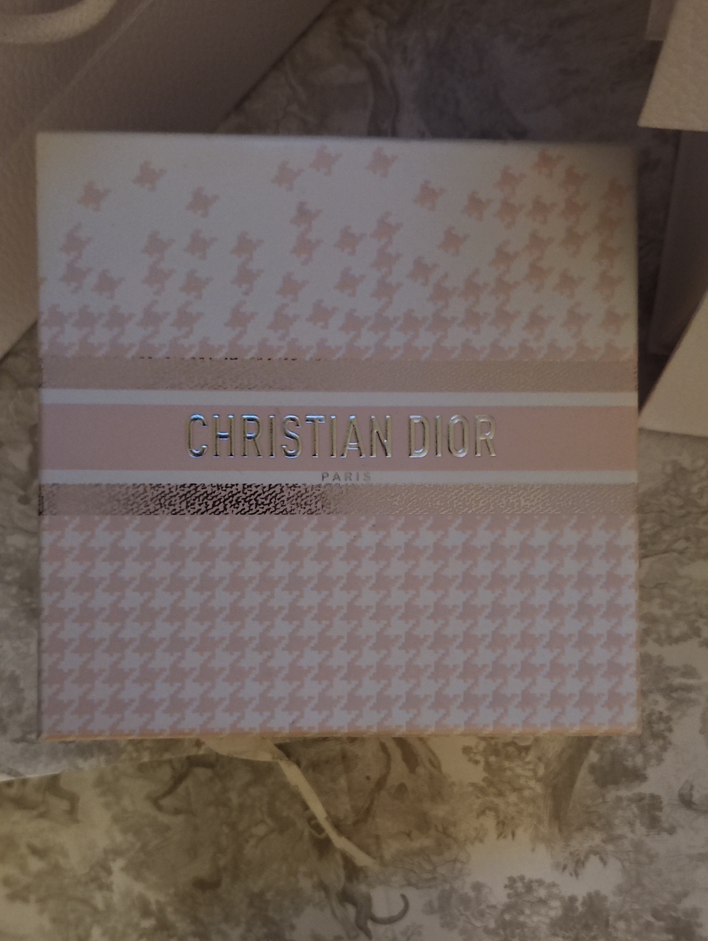 Upgraded Bundle Packaging DIOR - Picture 5 of 7
